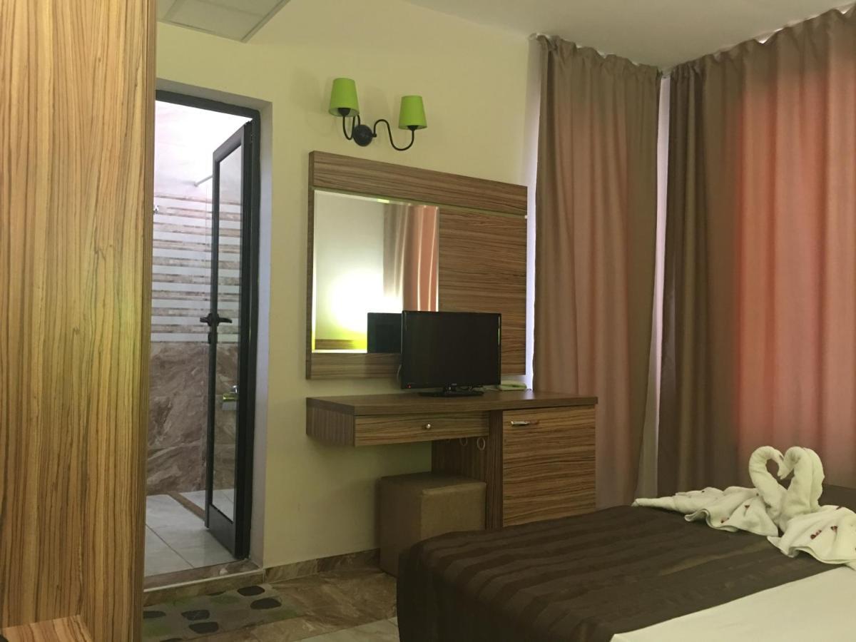 Tia Maria Is Situated In The Southern Part Of The Sunny Beach Resort Esterno foto